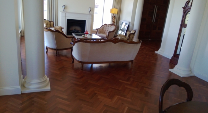 parquetry-flooring-species-turpentine-water-based-satin-finish